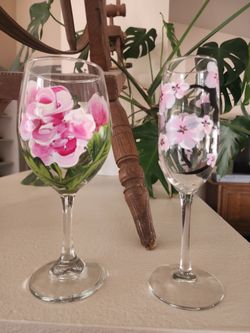 Hand-Painted Floral Wine champagne Glasses Set of 2