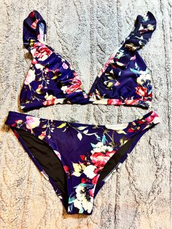 Women’s swimwear/bikini