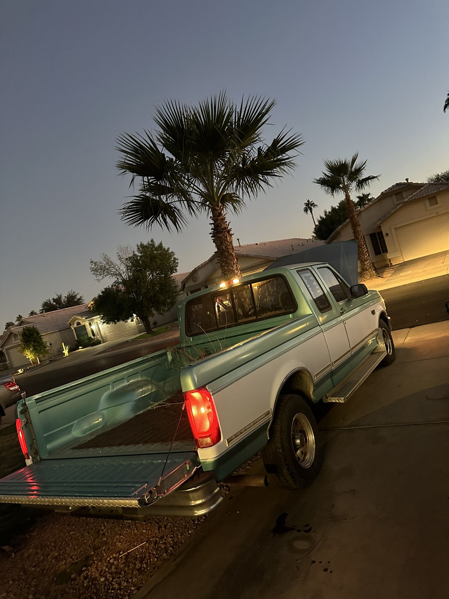 Ford F-150 Engine (302)