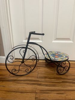 Bicycle garden decoration