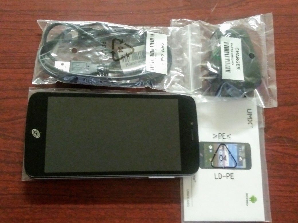 TracFone UMX U504tl Android phone