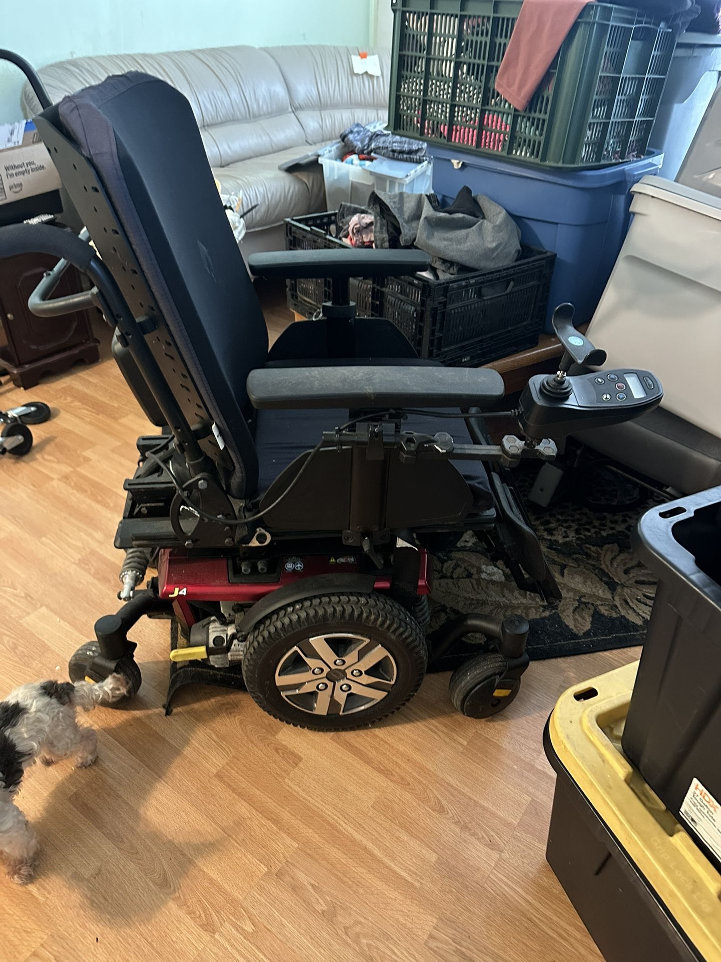Quantum J4 Electric Wheelchair, New Batteries, Works Great