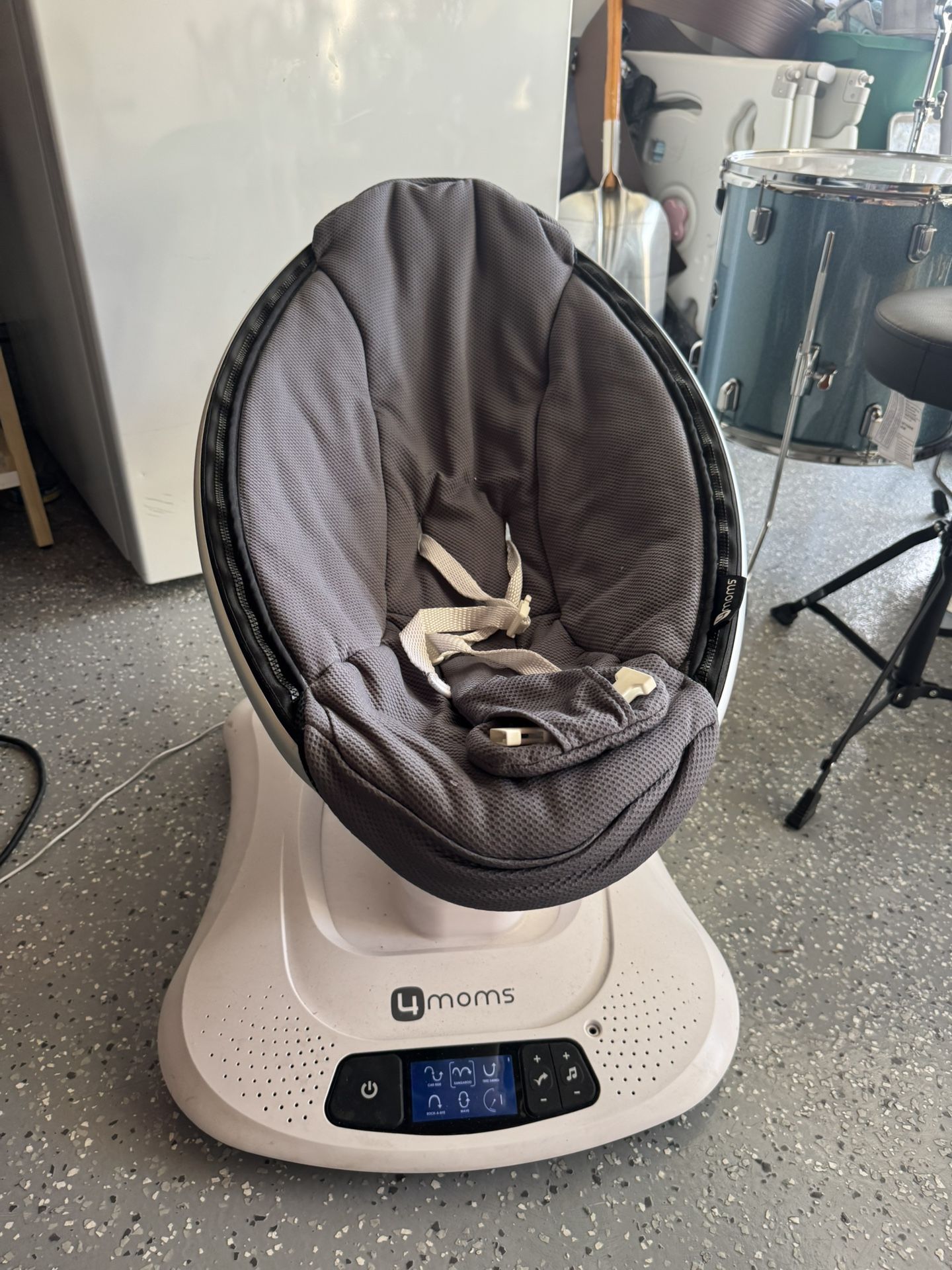 Mamaroo Baby Swing