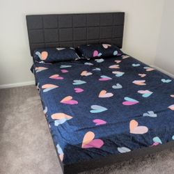 Queen Size Bed with Mattress 