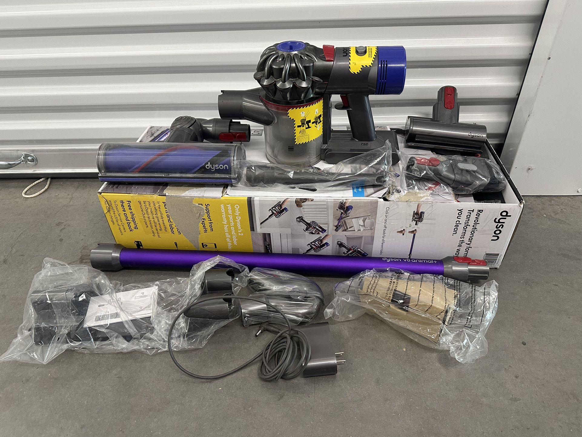Dyson V8 Stick Vacuum