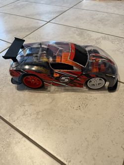 Maisto Tech R/C Express Lane VRT 1:14 Electric RC Car