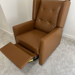 daVinci Maddox Glider Recliner — Vegan Tan / Light Use