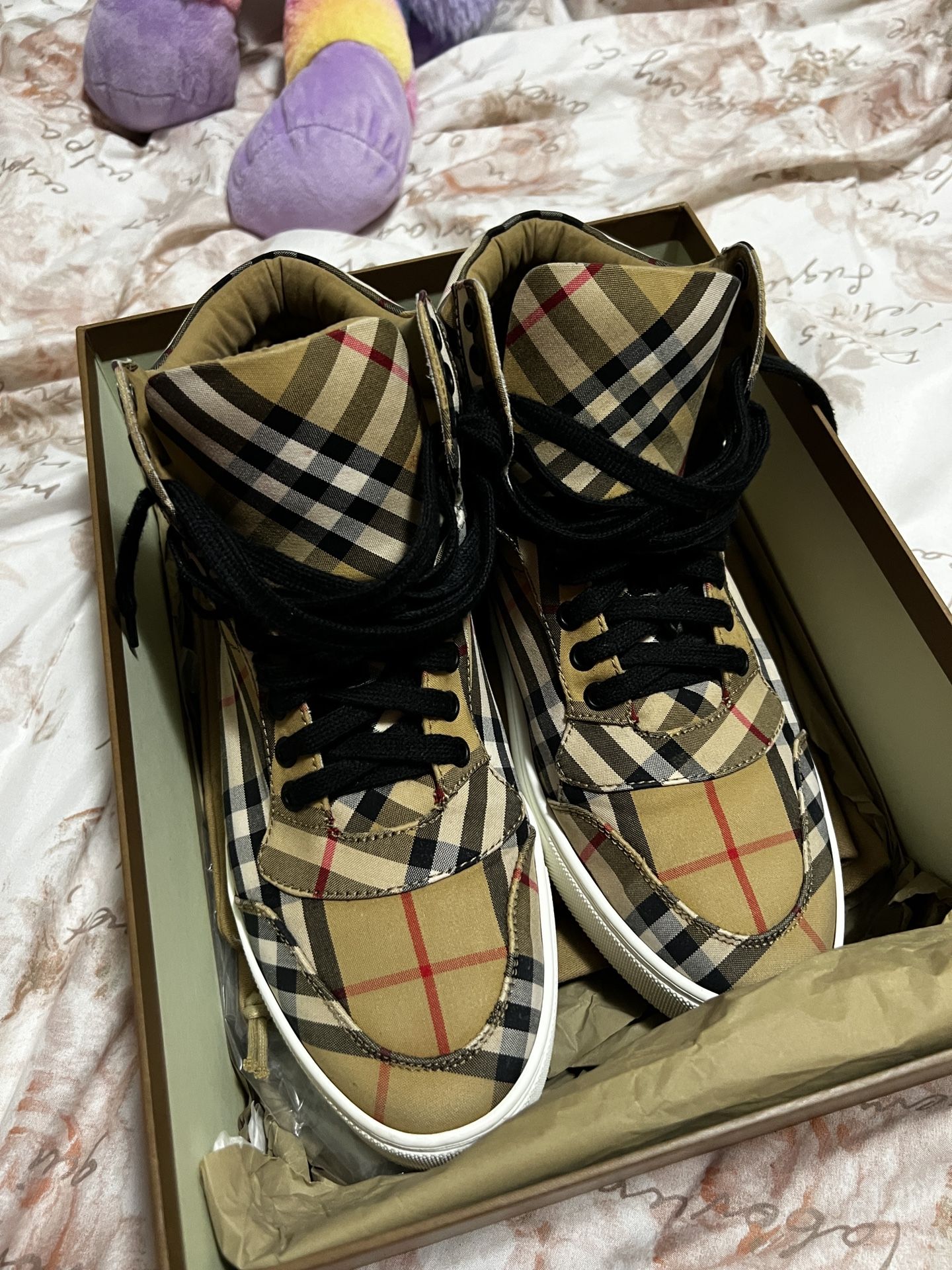 Burberry Sneakers 