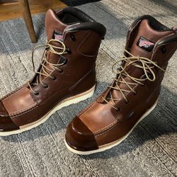 NEW RED WING BOOTS 13 E2