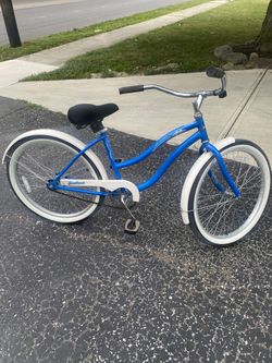 Huffy beach cruiser bicycle 24” ——-$65