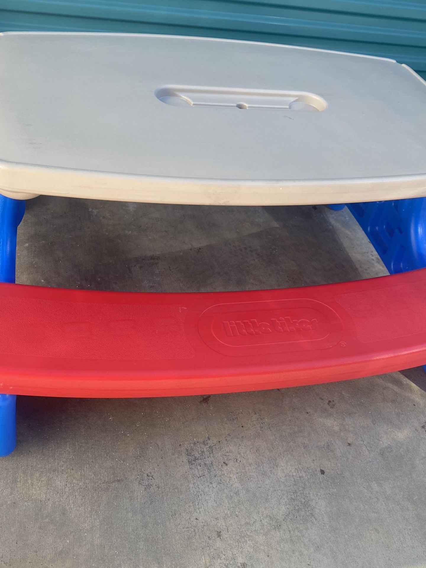 Kids Little Tikes Folding Picnic Table In Great Condition