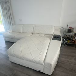 Sofa Dreams White Coach 