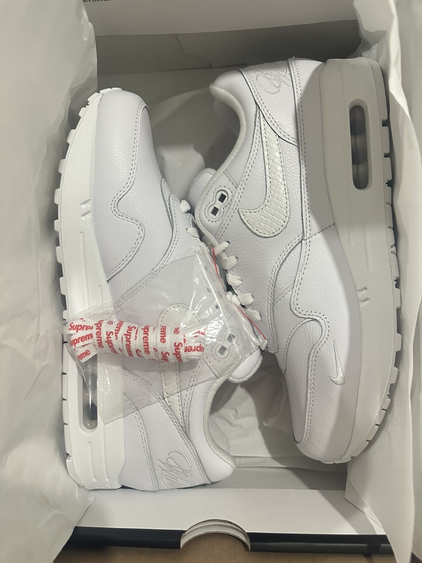 Supreme Air Max 1 87 Triple White Size 9M