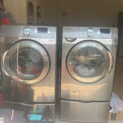 Samsung Washer And Gas Dryer With Pedestal