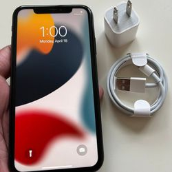 iPhone 11 , Unlocked   for all Company Carrier ,  Excellent Condition Like New 