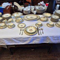 Mikasa "Lorraine" Fine China Dinnerware