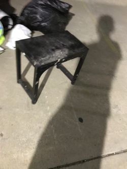 Small 1.2 Ft need washing benches