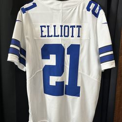 BRAND NEW W/ TAGS EZEKIEL ELLIOT COWBOYS JERSEY