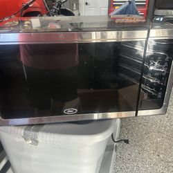 Oster Microwave 