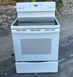 Electric glass top stove