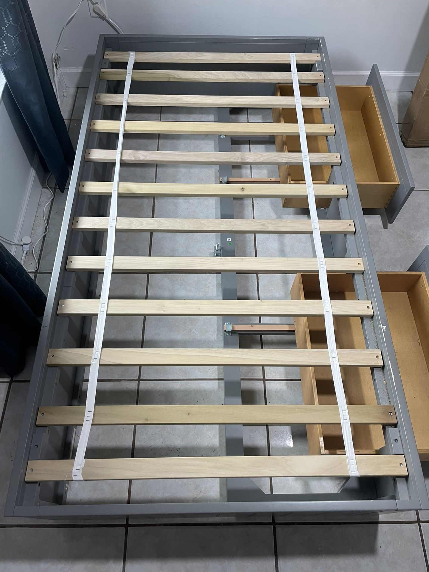 Pottery Barn Twin Bed