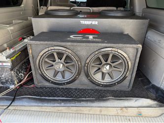 Kicker 12s and amp