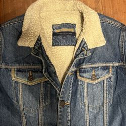Tommy Hilfiger Sherpa Denim Jean Jacket Size Medium 