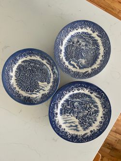 Blue set of plates