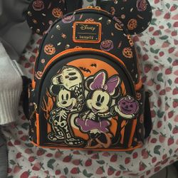 Halloween Glow In The Dark Disney Loungefly