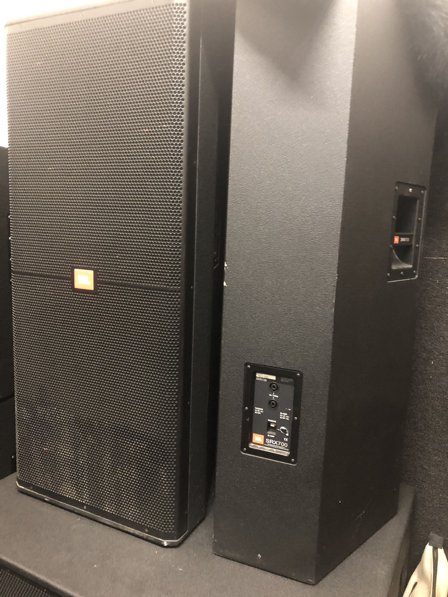 JBL SRX 700