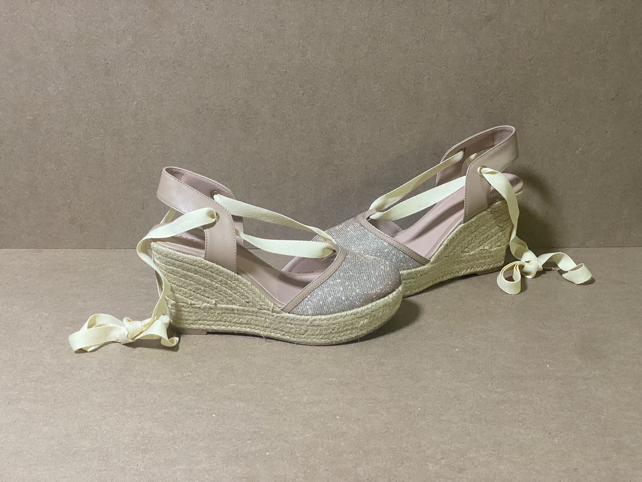 Nice ANDREA Wedge Comfort /fashion Sandals Shoes Has Ankle Wrap Strap Which Laces  Size 8 
