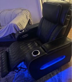 Boyington Power Recliner