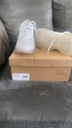 Steve Madden Sneakers