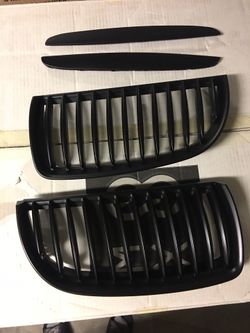 Bmw e90 3 series 05-06 matte black kidney grills brand new