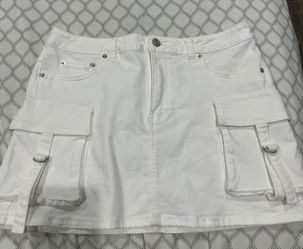 White Cargo Skirt Size L $5