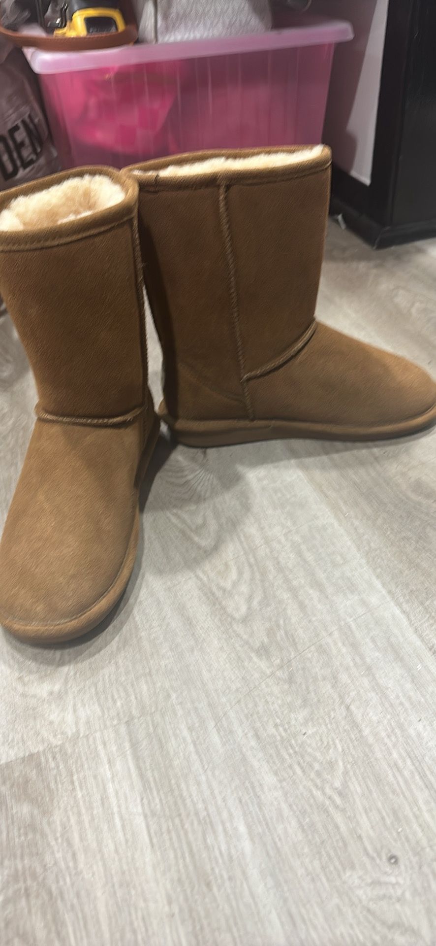 Bear paw Fur Lined Boots Brand New