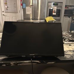 32 Element TV With Wall Mount &remote!!!