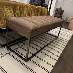 ✨ Leather Bedroom Bench – Modern + Stylish
