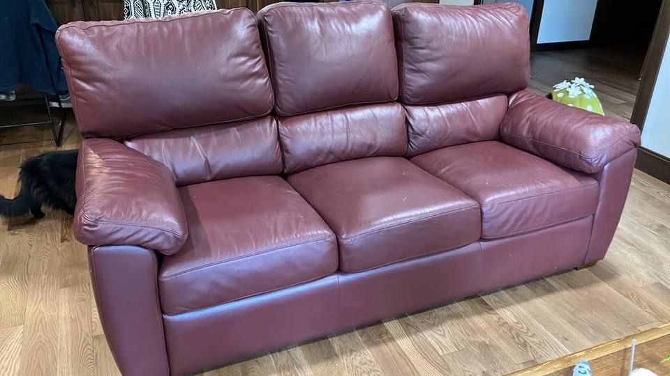 Red Leather Couch 3 Seat