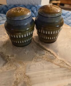 Vintage wade Irish porcelain s and p shakers