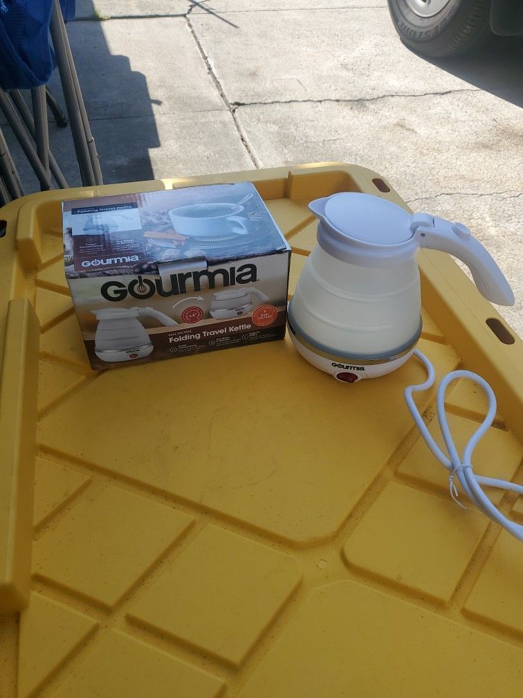 Folding Travel Kettle (NEVER USE)