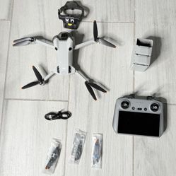 
DJI Mini 4 Pro Fly More Combo + RC 2 Controller – Like New