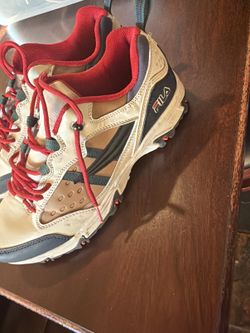 Fila Trail Hiking Shoes Beige Navy Red - Men's 9.5