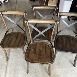 Kitchen Table And 4 Chairs