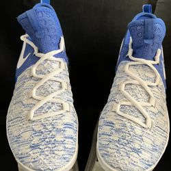 Nike Zoom KD (Kevin Durant) basketball shoes (kids 7y) 