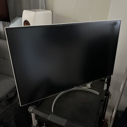 LG 32QK500-C 32 Inch 1440p QHD IPS