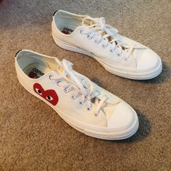 CDG Converse size 10