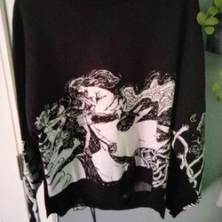 SPACES IN-BETWEEN Distressed Sweater Small