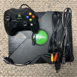 Original Xbox Console With All Cords And Controller
