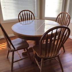 Kitchen Table and 4 chairs
